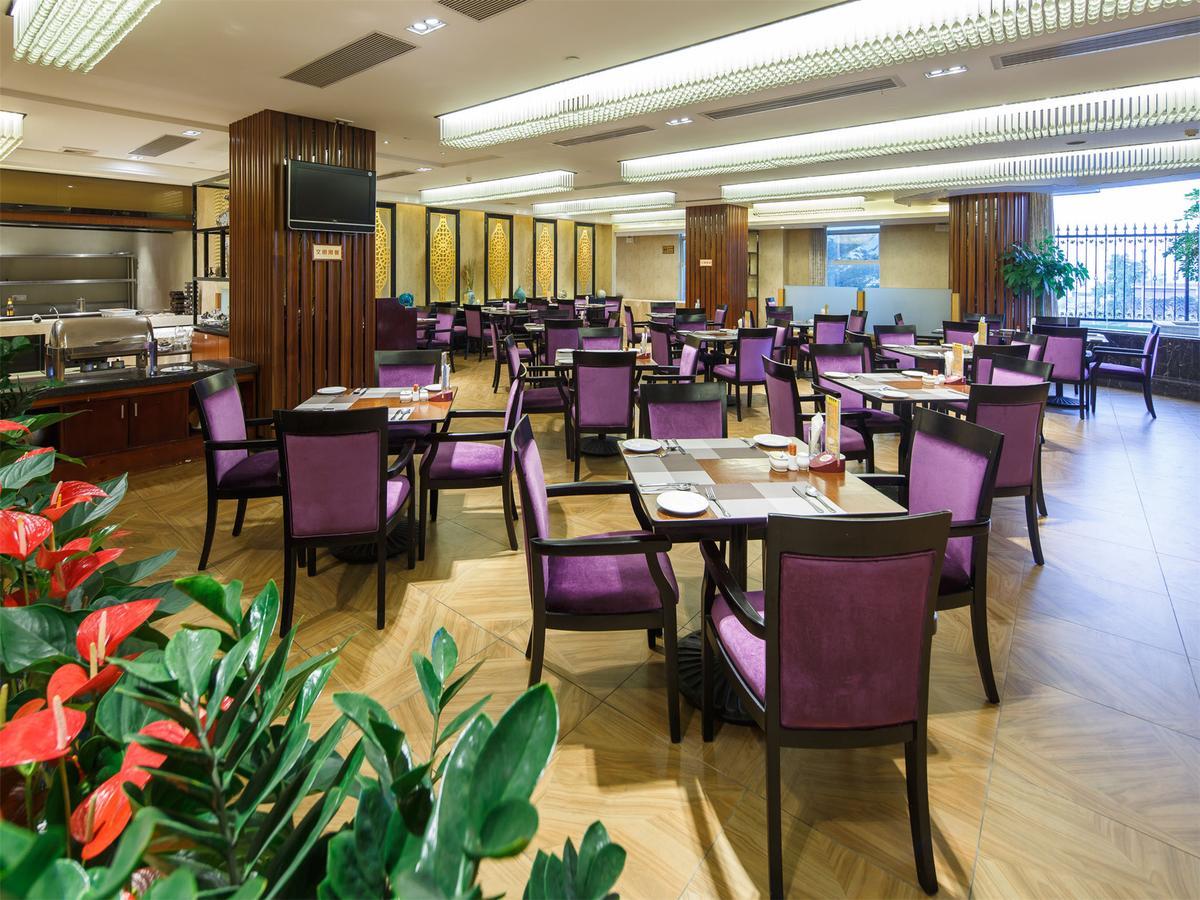 City Hotel פושאן מראה חיצוני תמונה