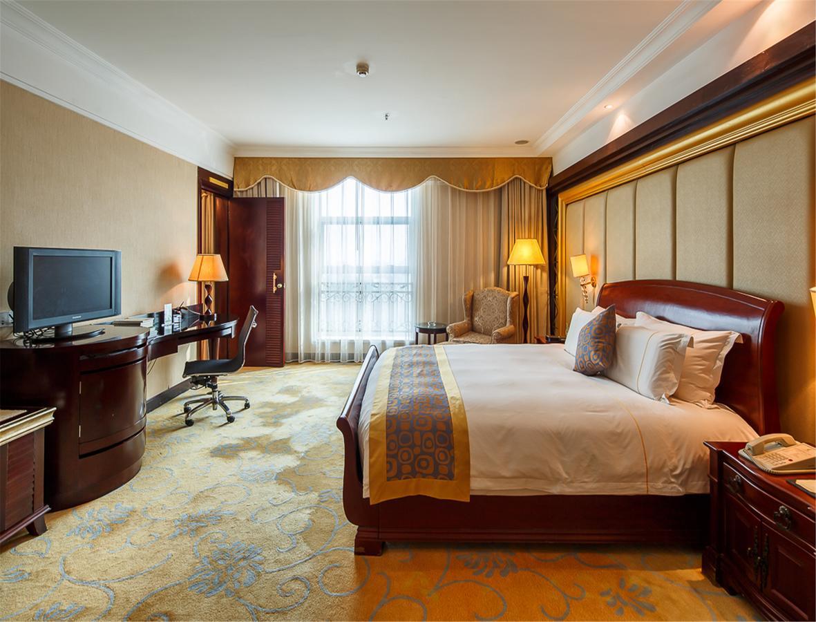 City Hotel פושאן מראה חיצוני תמונה
