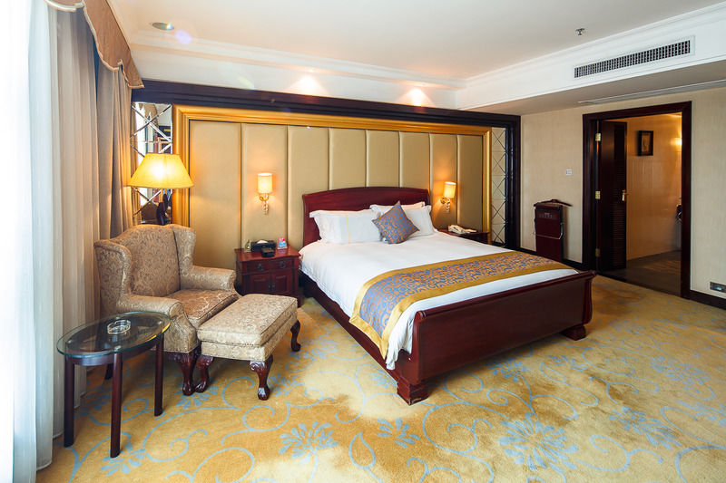 City Hotel פושאן מראה חיצוני תמונה
