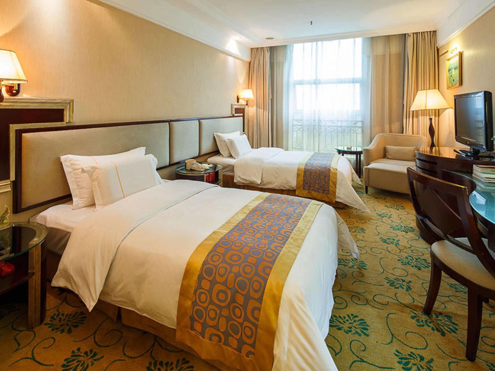 City Hotel פושאן מראה חיצוני תמונה