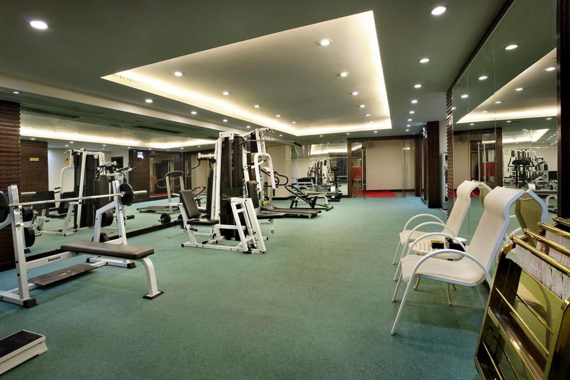 City Hotel פושאן מראה חיצוני תמונה